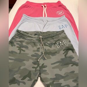 GAP Women’s Pink, Blue and Camouflage Jogger Set